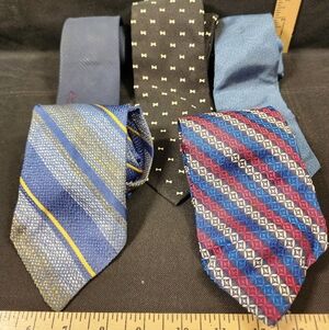 Vintage Lot of 5 Men's Classic Blue, Black, Multicolor Patterned Neckties